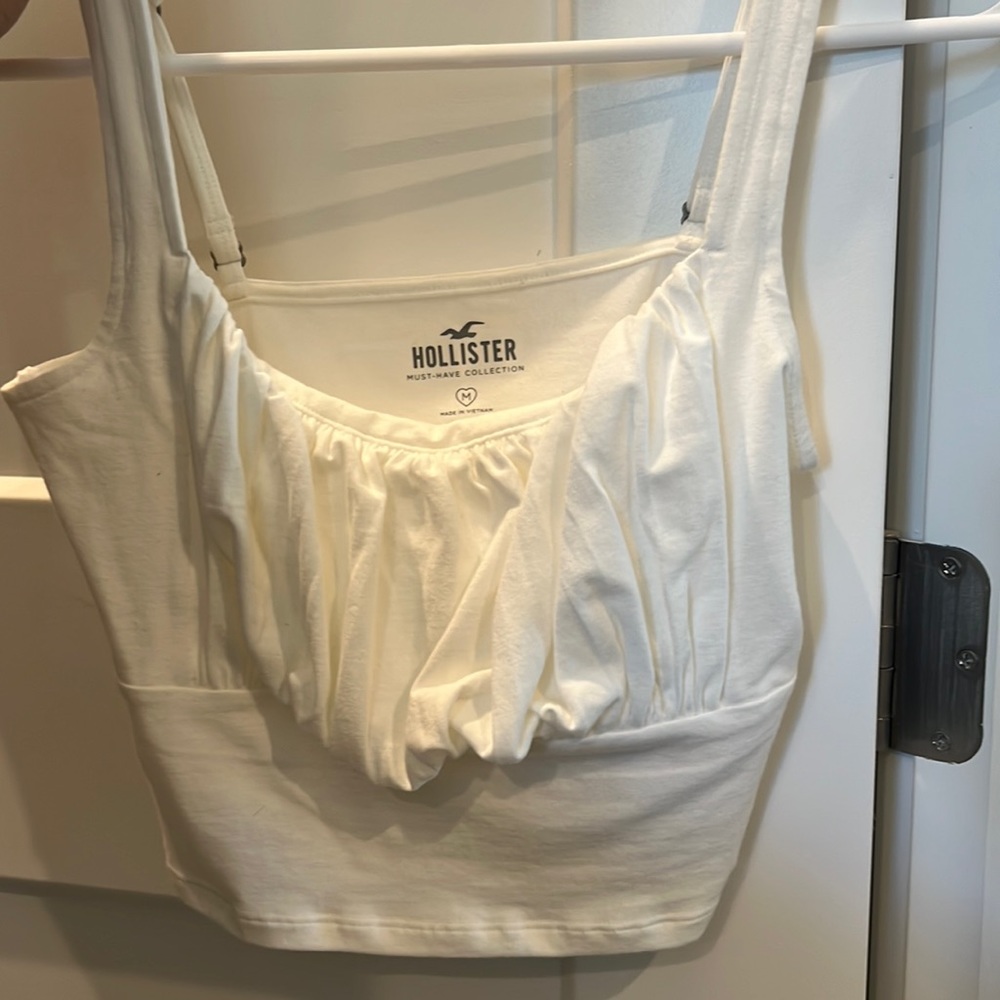 Hollister crop top